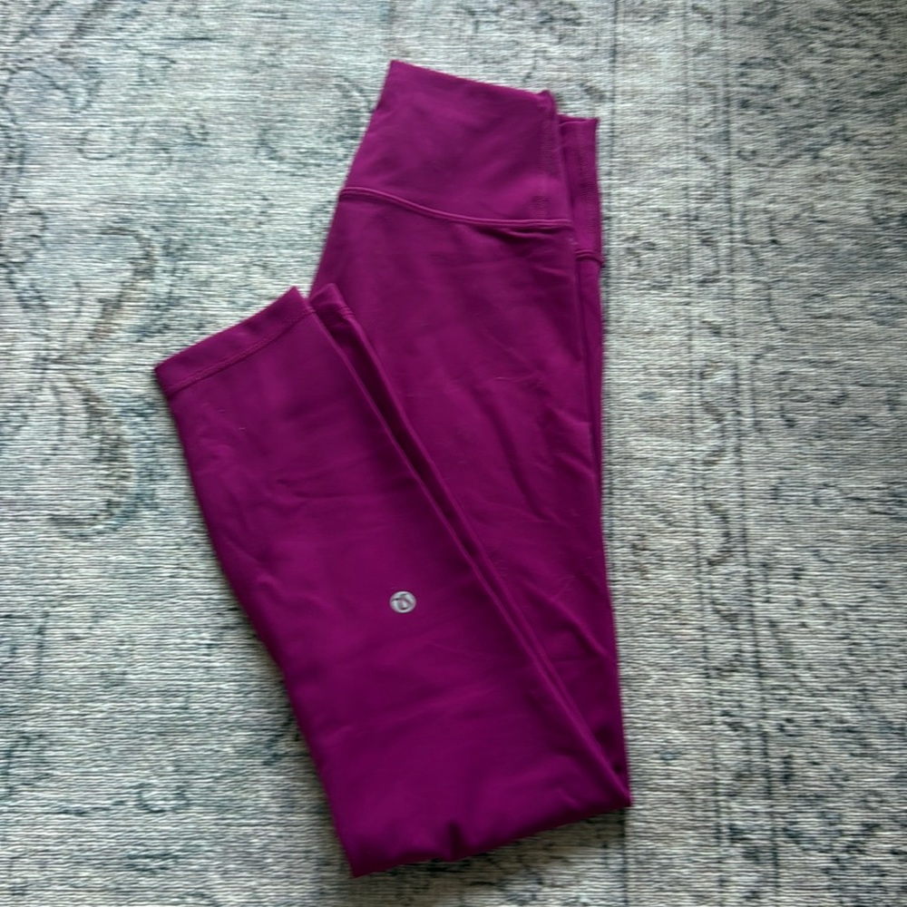 Lululemon WunderTrain Leggings.  25”.